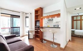 Itaim Bibi/Amplo Apartamento a melhor localização!